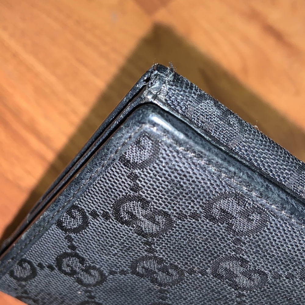 Authentic Gucci Monogram GG Canvas Flap Wallet with Bow - Picture 14 of 16